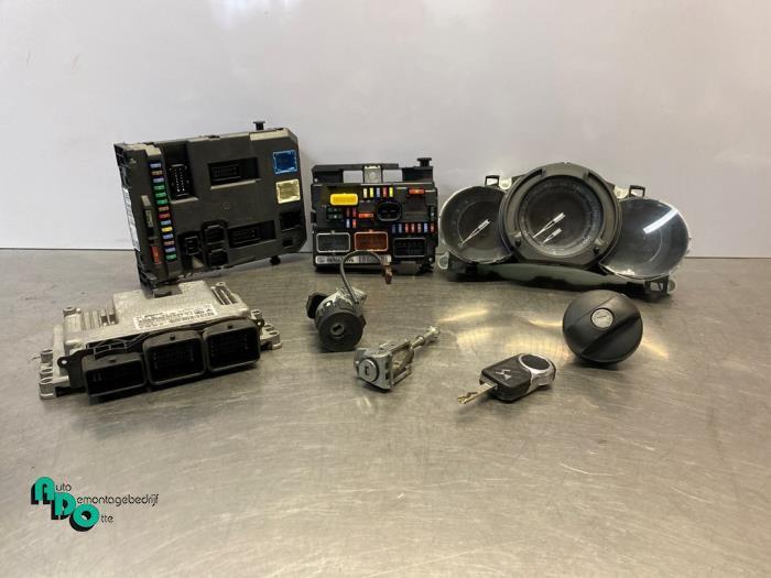 Kontaktslot + computer van een Citroen DS3 (DS3 10-), Auto-onderdelen, Overige Auto-onderdelen, Citroën, Gebruikt, 3 maanden garantie