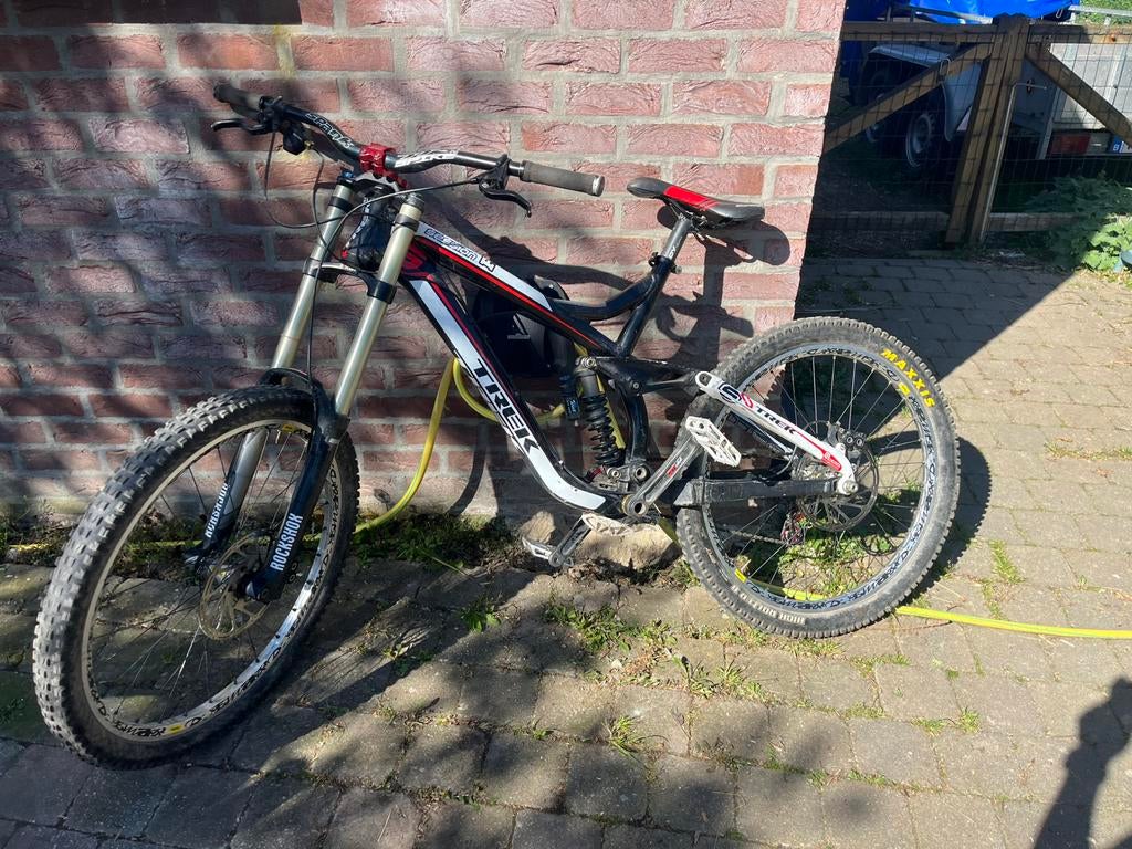 Downhill trek, Vélos & Vélomoteurs, Vélos | VTT & Mountainbikes, Enlèvement, Hommes, Trek, Utilisé