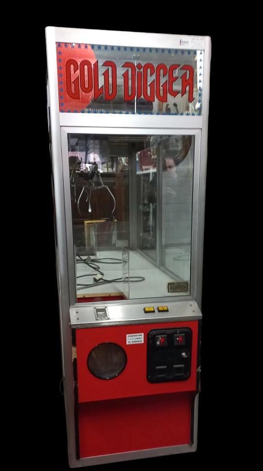 Grue à grappin pour chercheurs d'or provenant d'une foire, Collections, Machines | Autre, Utilisé, Enlèvement