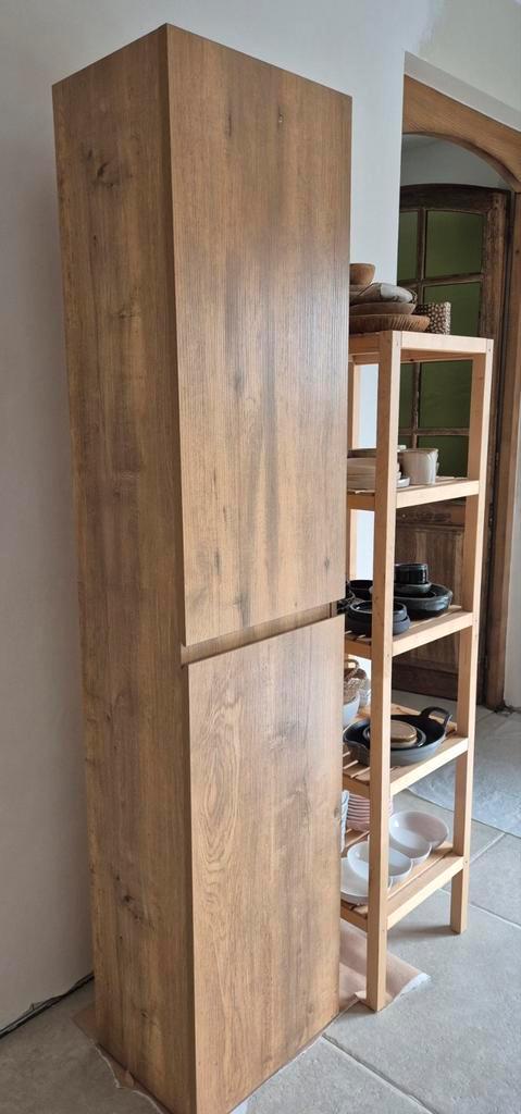 Hoge kast - Kolomkast - Eiken look, Huis en Inrichting, Kasten | Overige, Ophalen