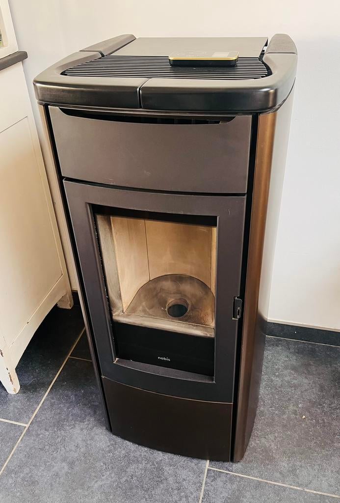 Pelletkachel nobis zenith a9, Ophalen, Zo goed als nieuw, Pelletkachel