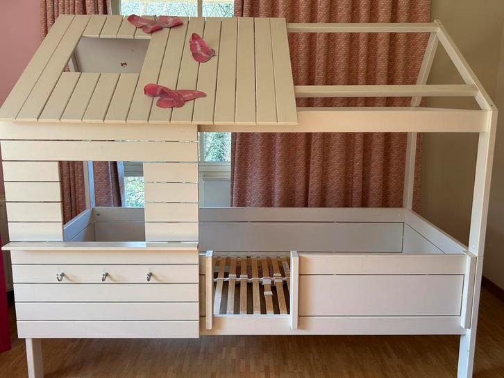 Lifetime bed wit, Kinderen en Baby's, Kinderkamer | Bedden, Zo goed als nieuw, Lattenbodem, Ophalen