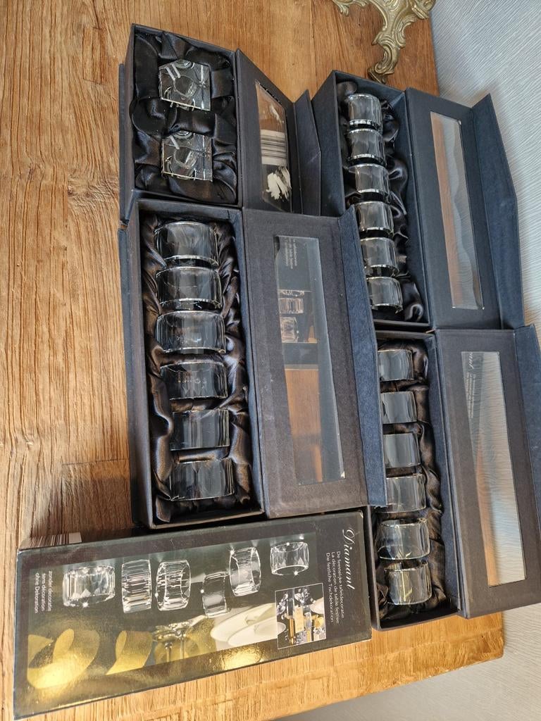 Lot van 18  servetringen + zout en peper set, Ophalen of Verzenden