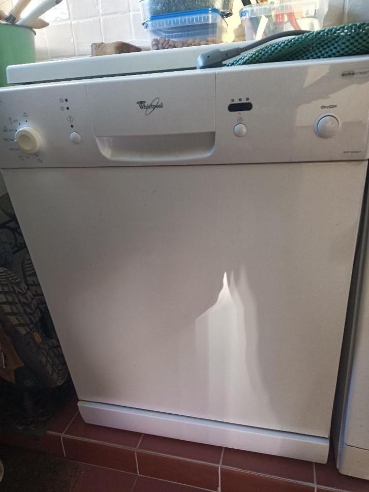 lave-vaisselle Whirlpool, Electroménager, Lave-vaisselle, Comme neuf, Autoportant, 85 à 90 cm, 45 à 60 cm, 10 à 14 litres, Classe énergétique A ou plus économe