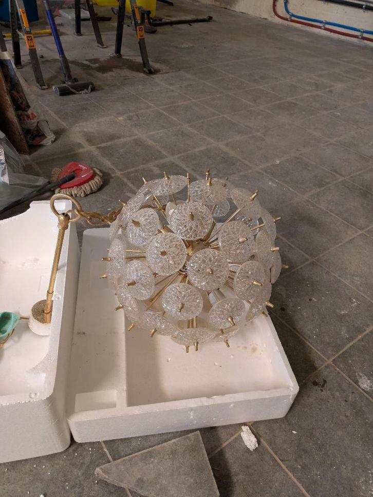 Lustre vintage spoutnik – verre & métal doré, Maison & Meubles, Lampes | Lustres, Verre, Enlèvement