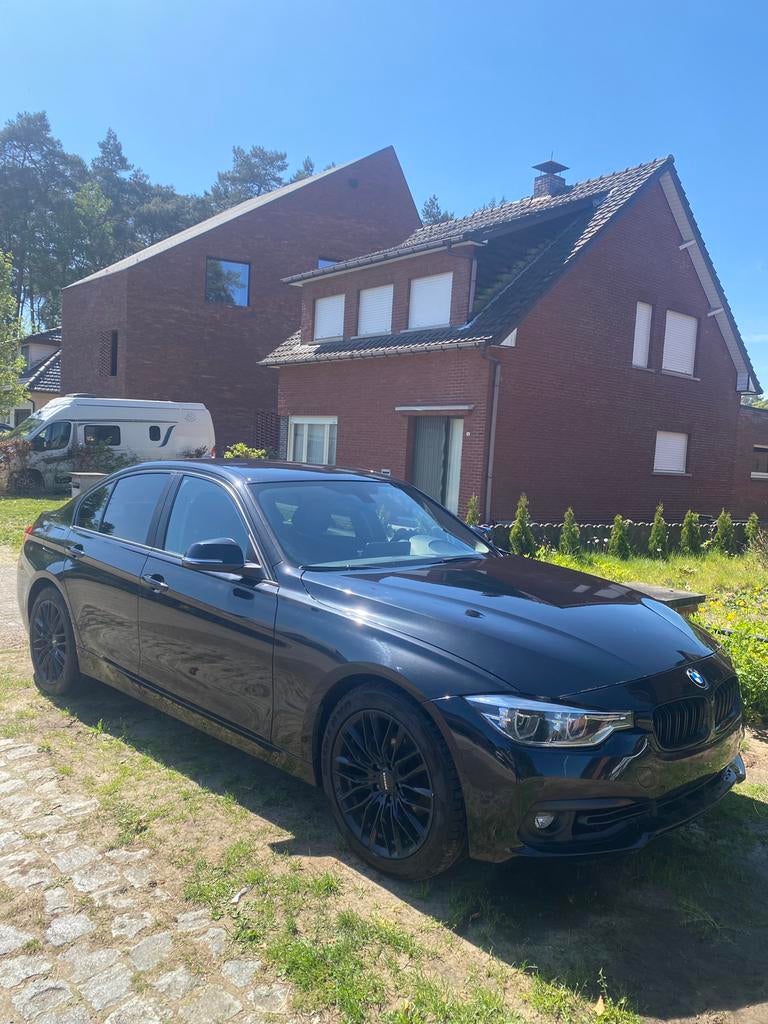 BMW 318i Automaat, Auto's, Automaat, 4 deurs, Zwart, Berline