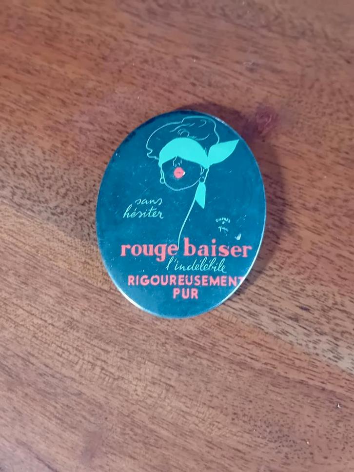Rouge Baiser vintage zakspiegel - René Gruau, Verzamelen, Winkelwagenmuntjes, Verzenden