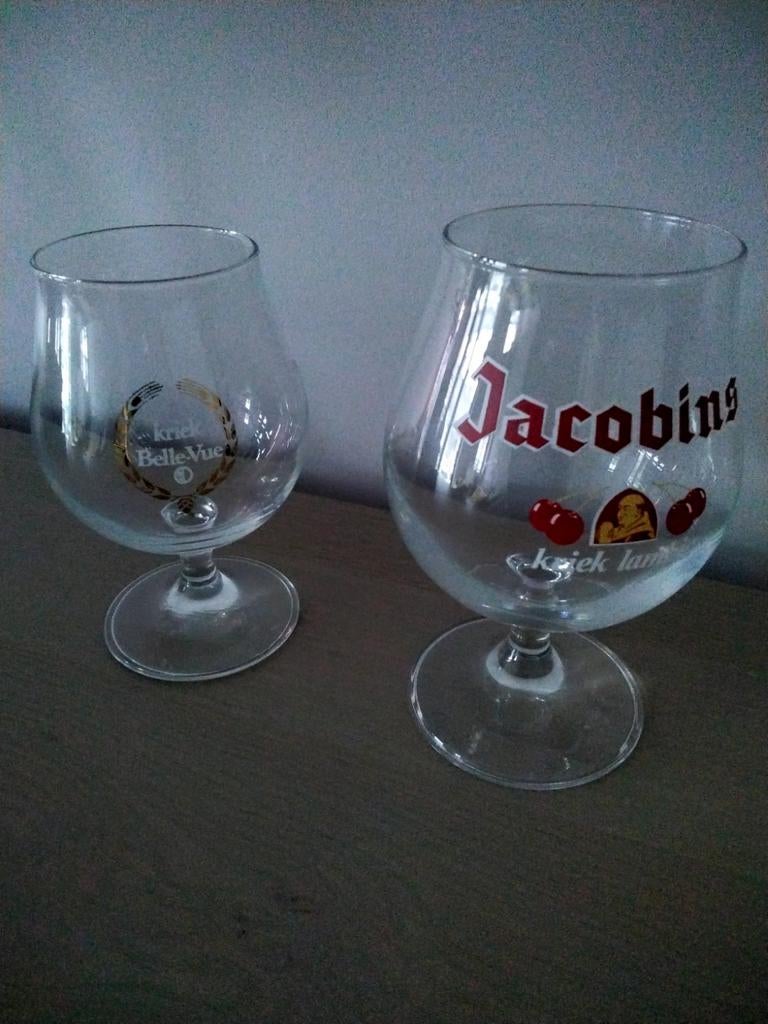 kriek glazen 1 belle vue en 1 jacobins, Ophalen