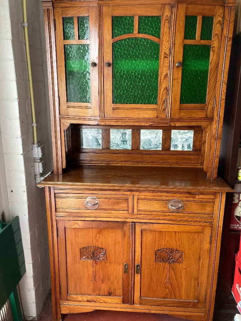 Armoire de grand-mère avec beaux carreaux et du verre vert, Antiquités & Art, Antiquités | Meubles | Armoires, Enlèvement
