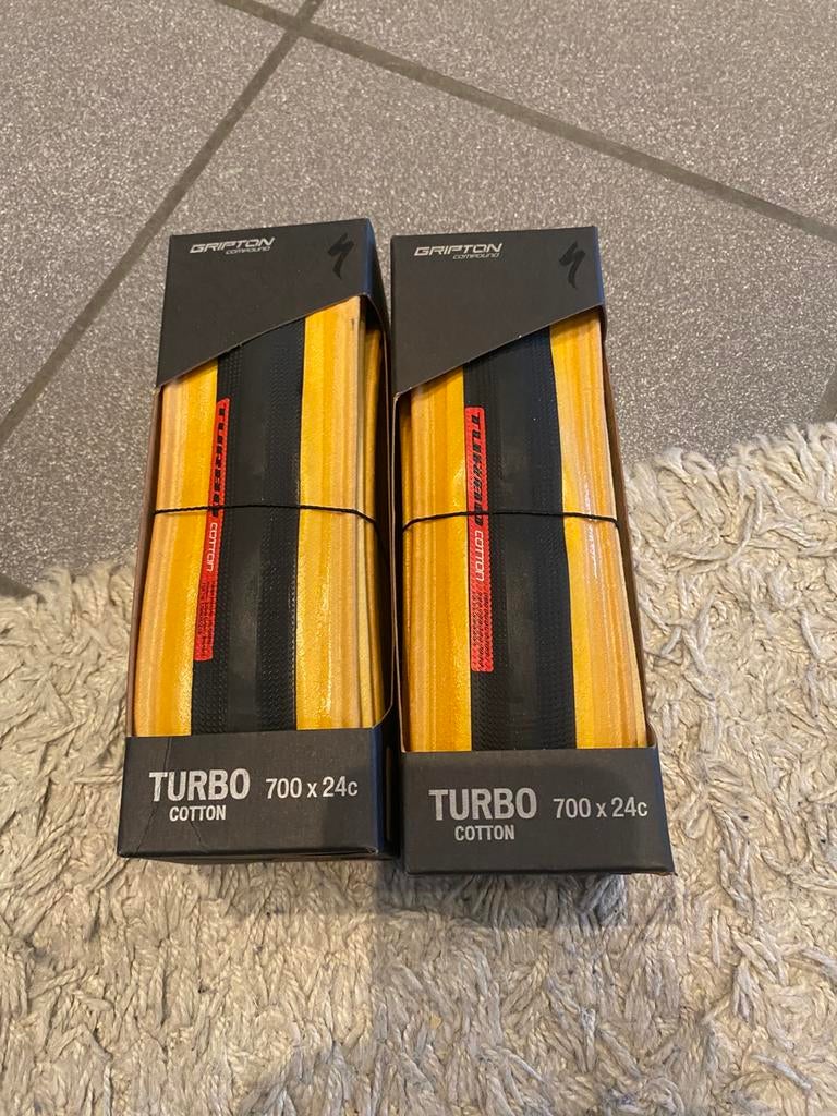 2 pneus spécialisés en coton de 24 mm neufs, Enlèvement ou Envoi, Comme neuf