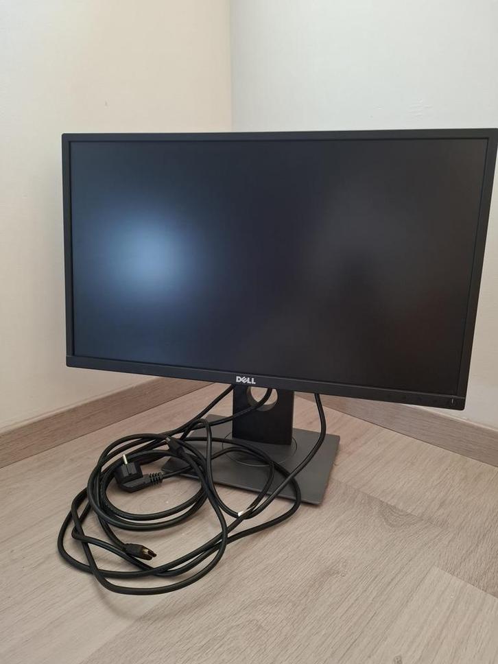 Monitor Dell 24 inch Full HD, Computers en Software, Monitoren, Zo goed als nieuw, DisplayPort, IPS, HD, Ophalen