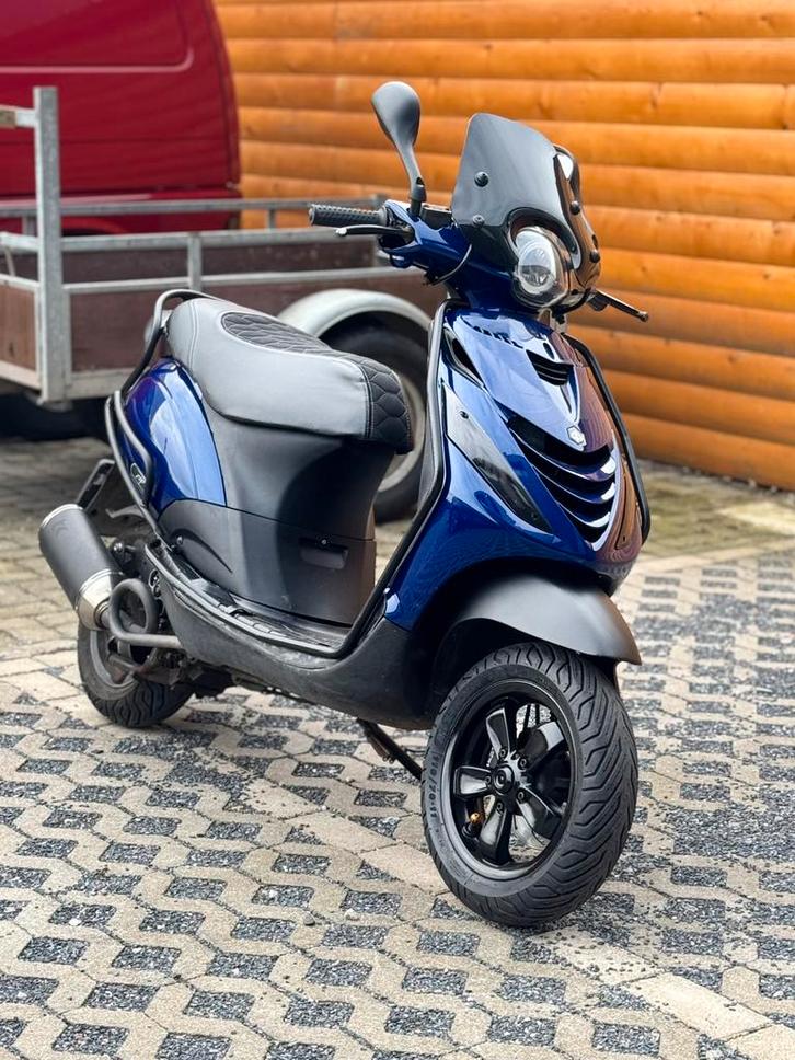 Piaggio zip 80cc 4v, Vélos & Vélomoteurs, Scooters | Piaggio, Comme neuf, Zip, Classe A (25 km/h), Essence, Enlèvement