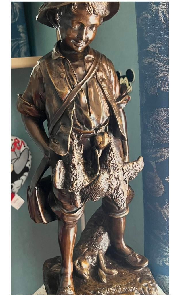 Brons beeld jonge jongensjager getekend August Moreau H 53, Ophalen, Brons