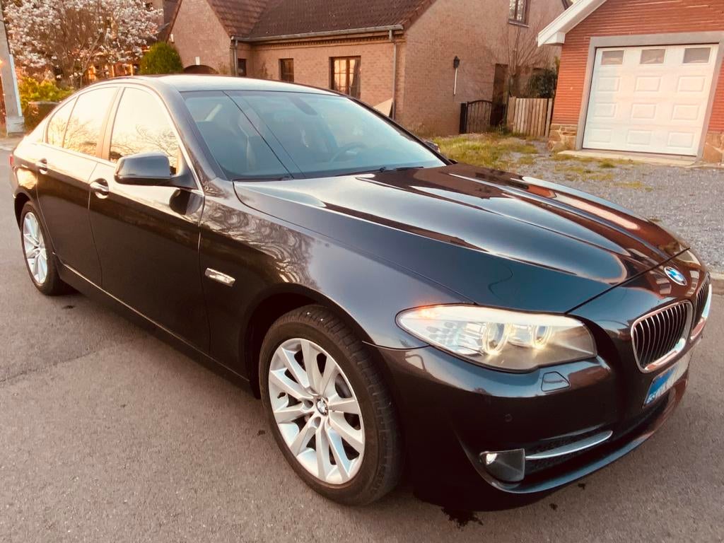Bmw f10 525d 3.0L full options (( EN ATTENDS VENDU )), Auto's, Renault, Particulier, Automaat, Ophalen