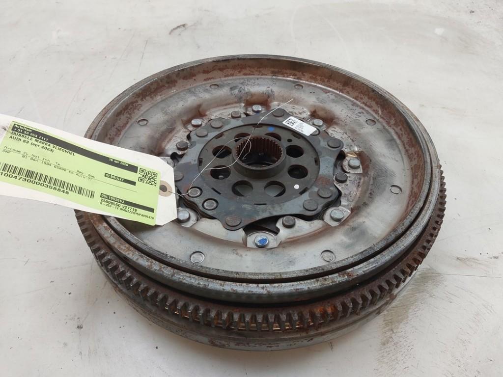 VOLANT MOTEUR BI-MASSE S3 Sportback (8YA) (|05L105266J|), Dhr. J. Ham, Administratie@autoham.nl, Audi, Utilisé