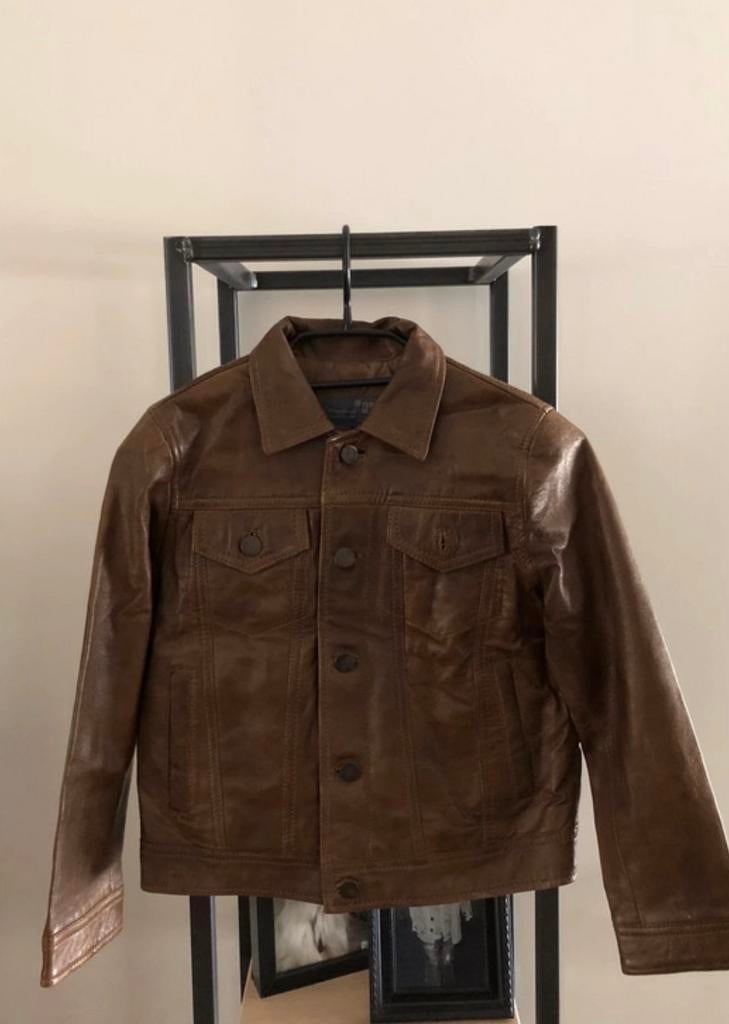 Een stoer,lederen jasje, Enfants & Bébés, Vêtements enfant | Taille 128, Enlèvement, Comme neuf, Garçon, Manteau