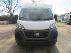 Fiat Ducato 2.2 Multijet - L3H2 - 2023 - €6d, Auto's, Stof, 2165 kg, 4 cilinders, 2500 kg