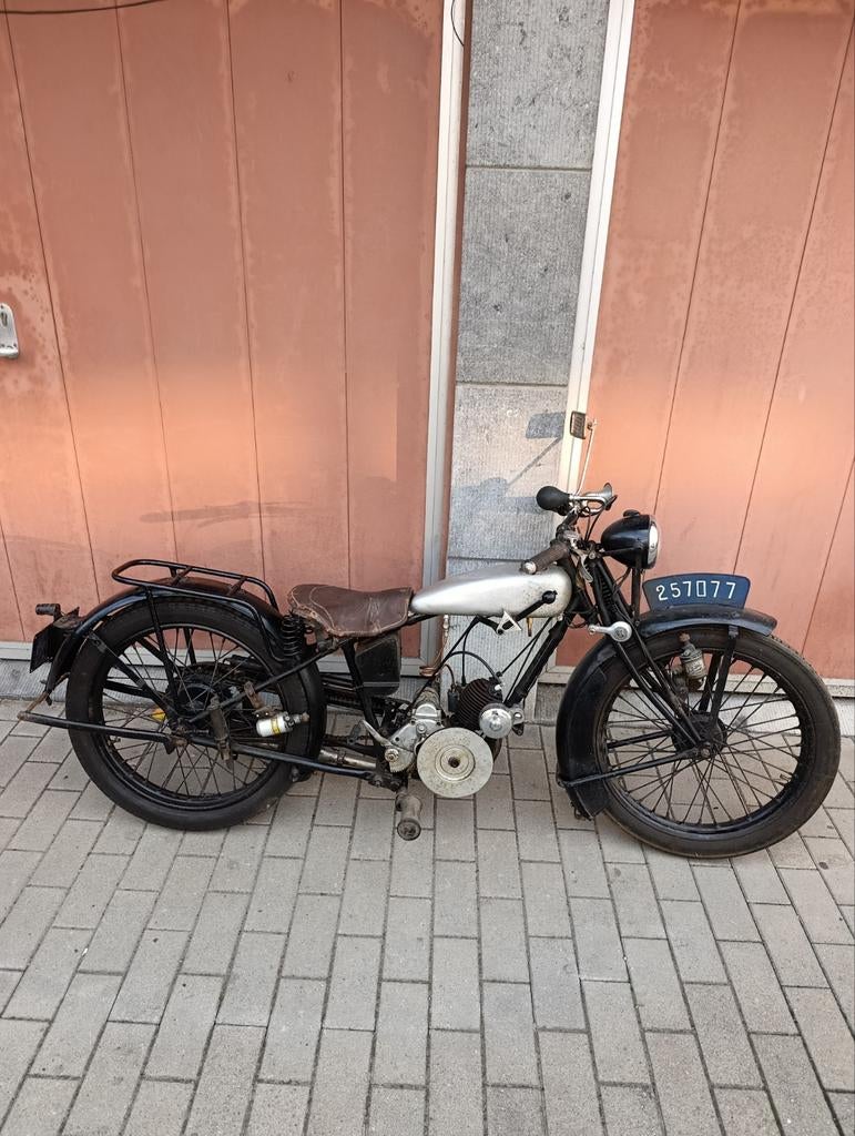 Moto ancêtre Gillet star Liege