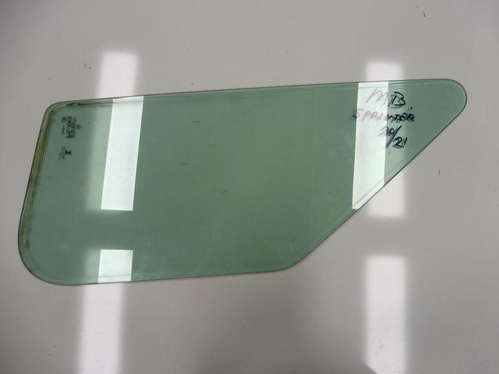 2021 MERCEDES-BENZ Sprinter Voorruit bestuurderszijde O/S/F, Auto-onderdelen, Ruiten en Toebehoren, Mercedes-Benz, Gebruikt, Ophalen of Verzenden