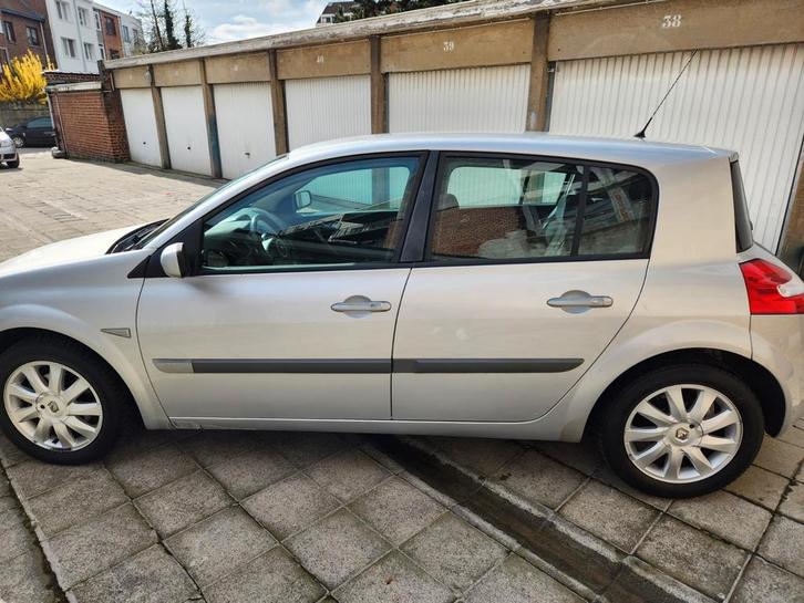 Renault Megane 1.5 DCI 90CV, Auto's, Renault, Particulier, Mégane, Boordcomputer, Elektrische ramen, Radio, Handgeschakeld