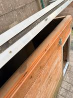 Gratuit 2niches pour chiens isolés, Doe-het-zelf en Bouw, Metalen, Ophalen, Gebruikt, Overige metalen