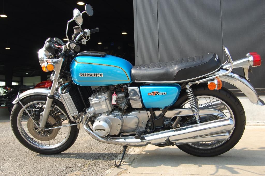 suzuki 750 gt, Motoren, Motoren | Oldtimers, Occasion, Motorrijbewijs A, 3 cilinders, Meer dan 35 kW