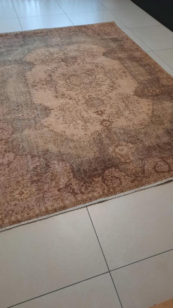 MAGNIFIQUE TAPIS NEUF 230/160 CM (BONNE AFFAIRE), Maison & Meubles, Ameublement | Revêtements de sol, Enlèvement, Tapis