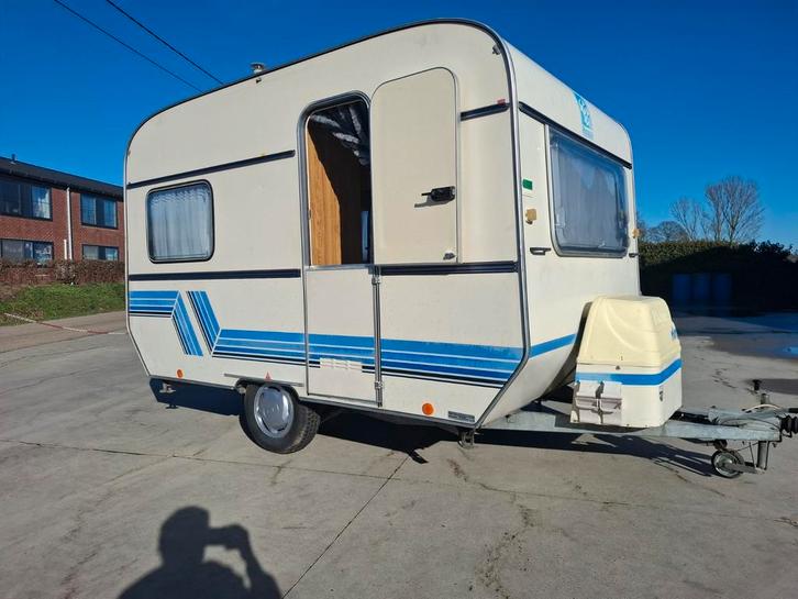 Prachtige knaus caravan tekoop mtm 750kg, Caravans en Kamperen, Caravans, Particulier, Rondzit, Biod, Koelkast, Openslaande ramen