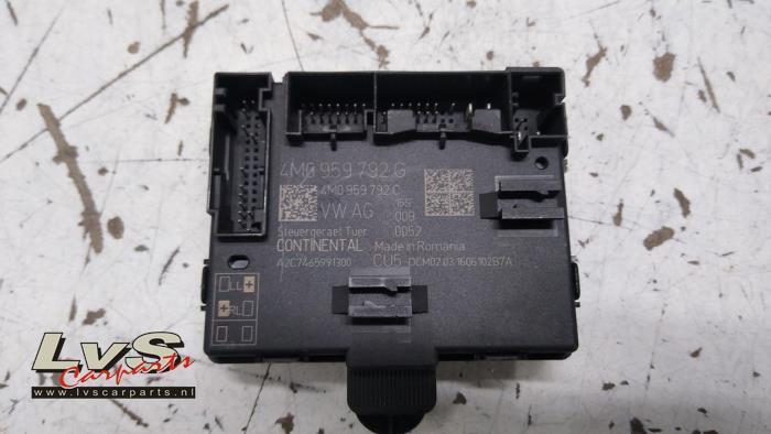 Centrale Deurvergrendelings Module van een Audi Q7, Auto-onderdelen, Overige Auto-onderdelen, Audi, Gebruikt, 3 maanden garantie