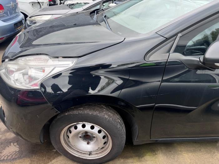 Aile avant gauche d'un Peugeot 208 (KTV), -, 3 mois de garantie, Utilisé, -