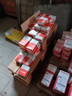 Prachtig lot te koop . Dozen kunnen appart aangekocht worden, Doe-het-zelf en Bouw, IJzerwaren en Bevestigingsmiddelen, Ophalen