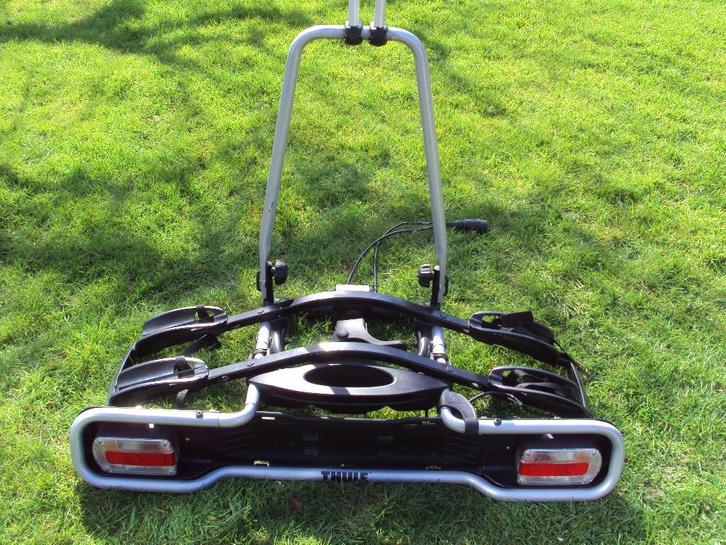 Fietsendrager voor 2 fietsen. THULE. Type ER940, Autos : Divers, Porte-vélos, 2 vélos, Enlèvement