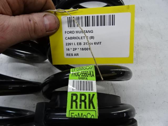 SCHROEFVEER ACHTER Mustang VI Convertible (FR3C5560KA), Gebruikt, Mevr. I. Hauben, Rue de l'Espoir 34 34
4030  GRIVEGNÉE, BE, Info@Collignon.be