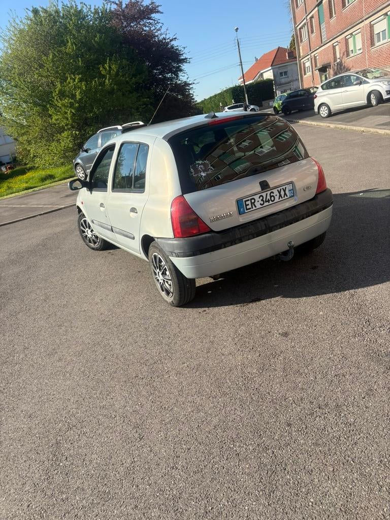Renault clio 1.9 d vehicule francais, Diesel, Particulier, Te koop, Clio
