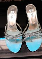 Prachtige muiltjes met steentjes 39., Ophalen of Verzenden, Gedragen, Instappers