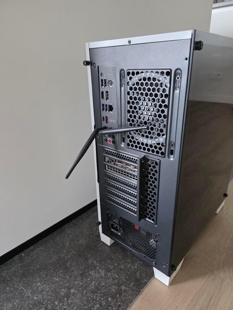 Gaming PC – AMD Ryzen 7 3800X | RX 6800 XT 16GB, Computers en Software, Servers, Ophalen