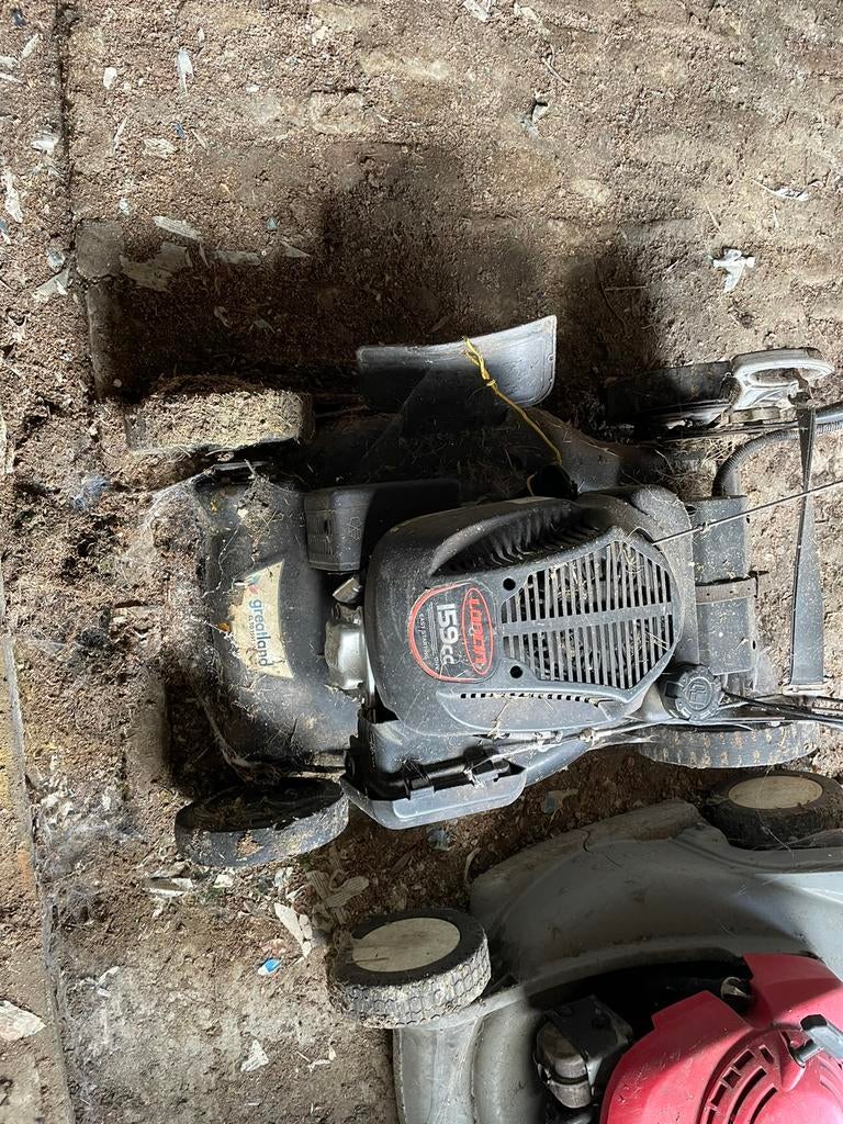 Lot grasmaaiers, Ophalen