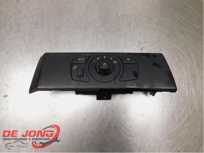 Commutateur lumière d'un BMW 5-Serie, -, 3 mois de garantie, Utilisé, -