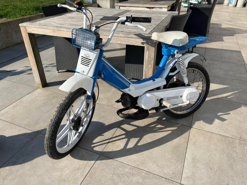 Gezocht: benzinetank (FOTO voor aandacht), Verzenden, Gebruikt