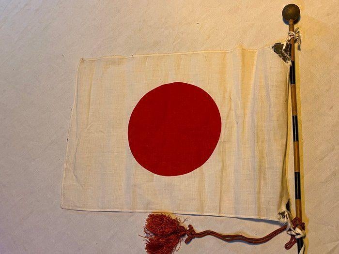 Zeldzame oude Hinomaru Yosegaki-vlag met handvatvlagstok., Ophalen of Verzenden