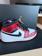 Jordan 1 mid, Enlèvement, Comme neuf