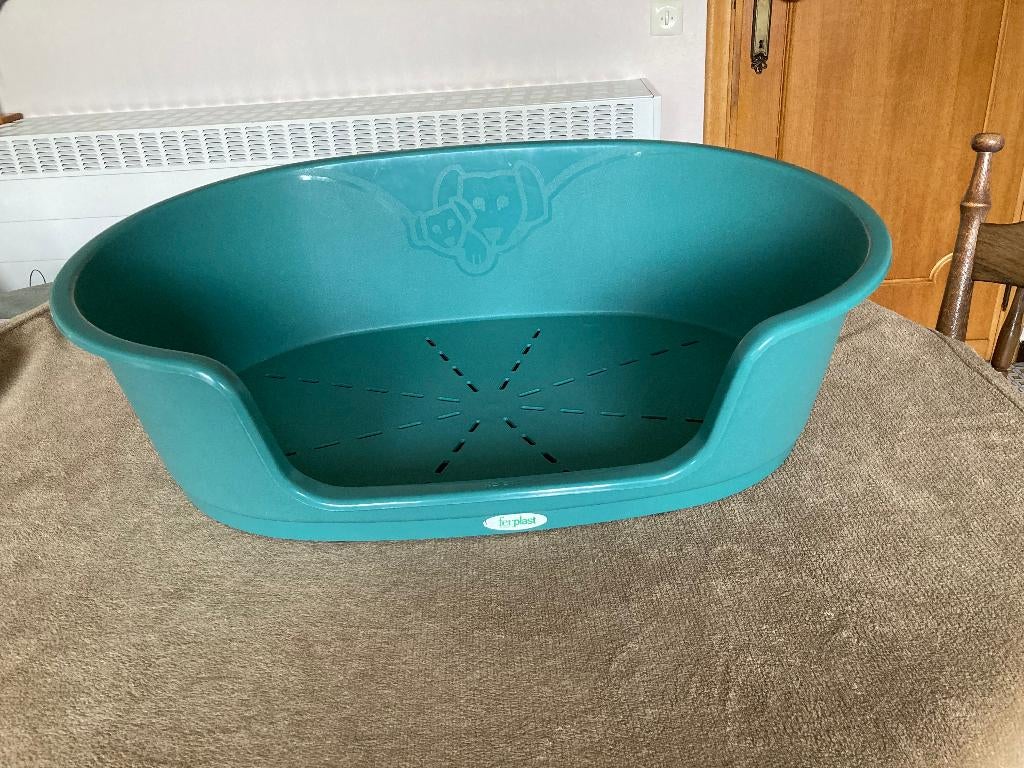 Mand in kunststof voor katten of honden, merk : terplast, Animaux & Accessoires, Paniers pour chats, Enlèvement ou Envoi, Comme neuf