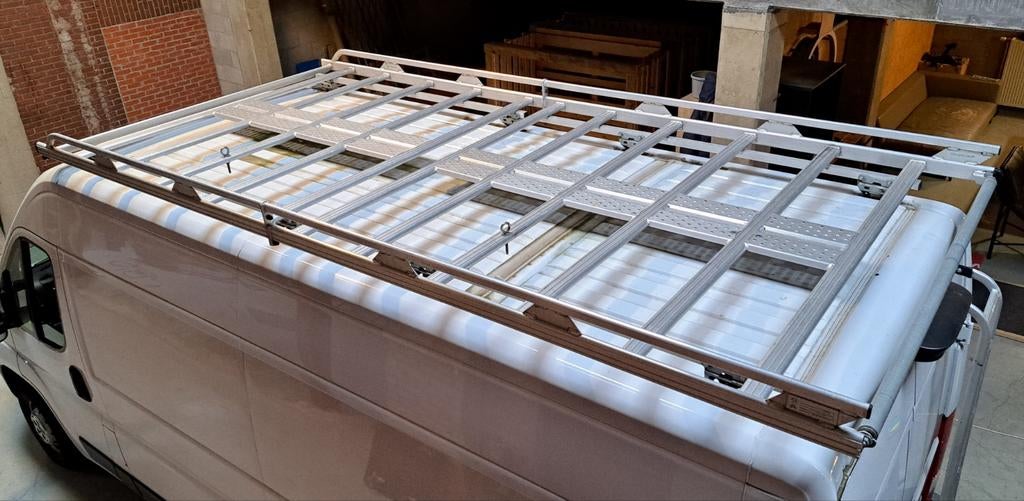 Bagage rek met ladder en rolbaar ladder, Ophalen