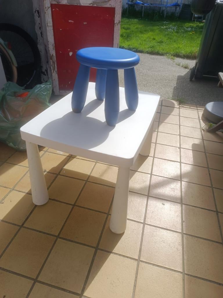 Kindertafel en stoel, Ophalen