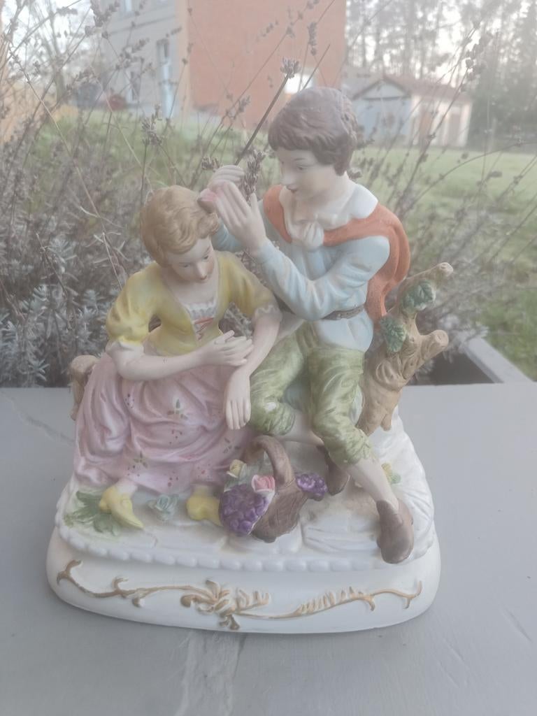 Prachtig porseleinen beeld, Ophalen