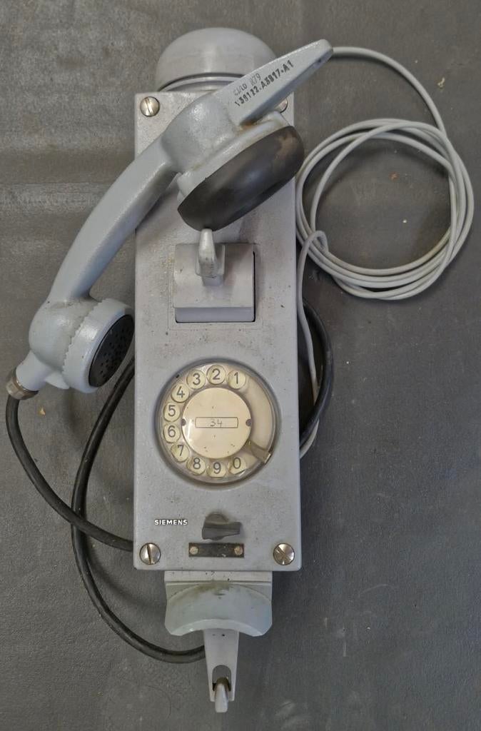 Téléphone de caserne, Collections, Enlèvement, Gendarmerie