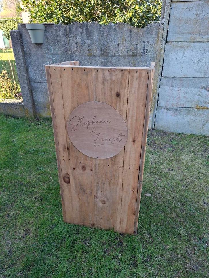 Spreekgestoelte met gepersonaliseerd bord, Huis en Inrichting, Woonaccessoires | Zuilen en Pilaren, Ophalen