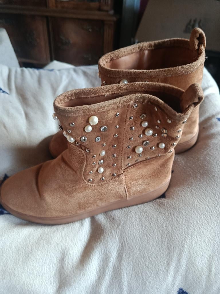 Bottines femme ou fille 38, Autres couleurs, Enlèvement, Boots et Botinnes, Porté