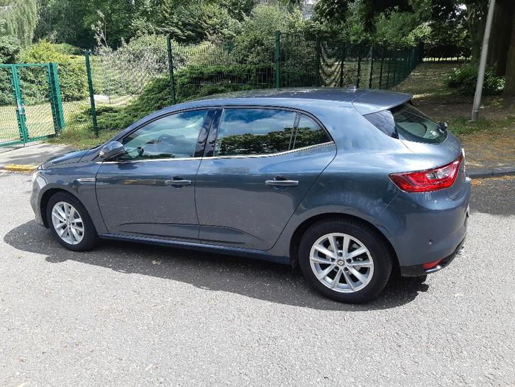 Te koop Renault Megane Megane 1.5 dCi Energy Intens EDC, Auto's, Renault, Particulier, ABS, Achteruitrijcamera, Adaptive Cruise Control