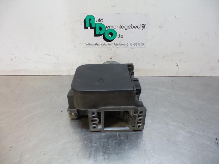 Luchthoeveelheidsmeter van een Ford Scorpio, Auto-onderdelen, Motor en Toebehoren, Ford, Gebruikt, 3 maanden garantie, Ophalen of Verzenden